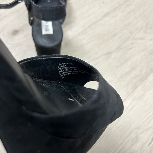 Steve Madden Trixie Black Platform Chunky Heels - Picture 6 of 6